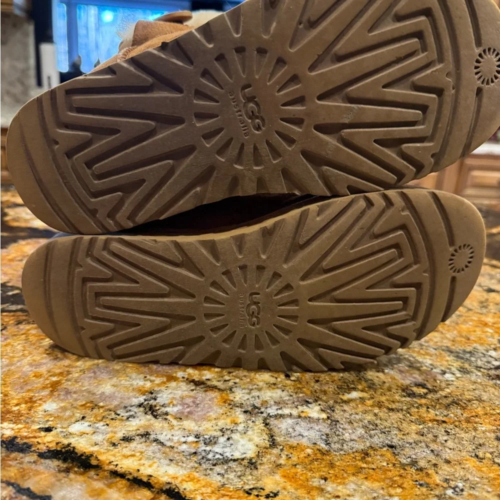 UGG Tan Shearling Winter Boots - Picture 5 of 6